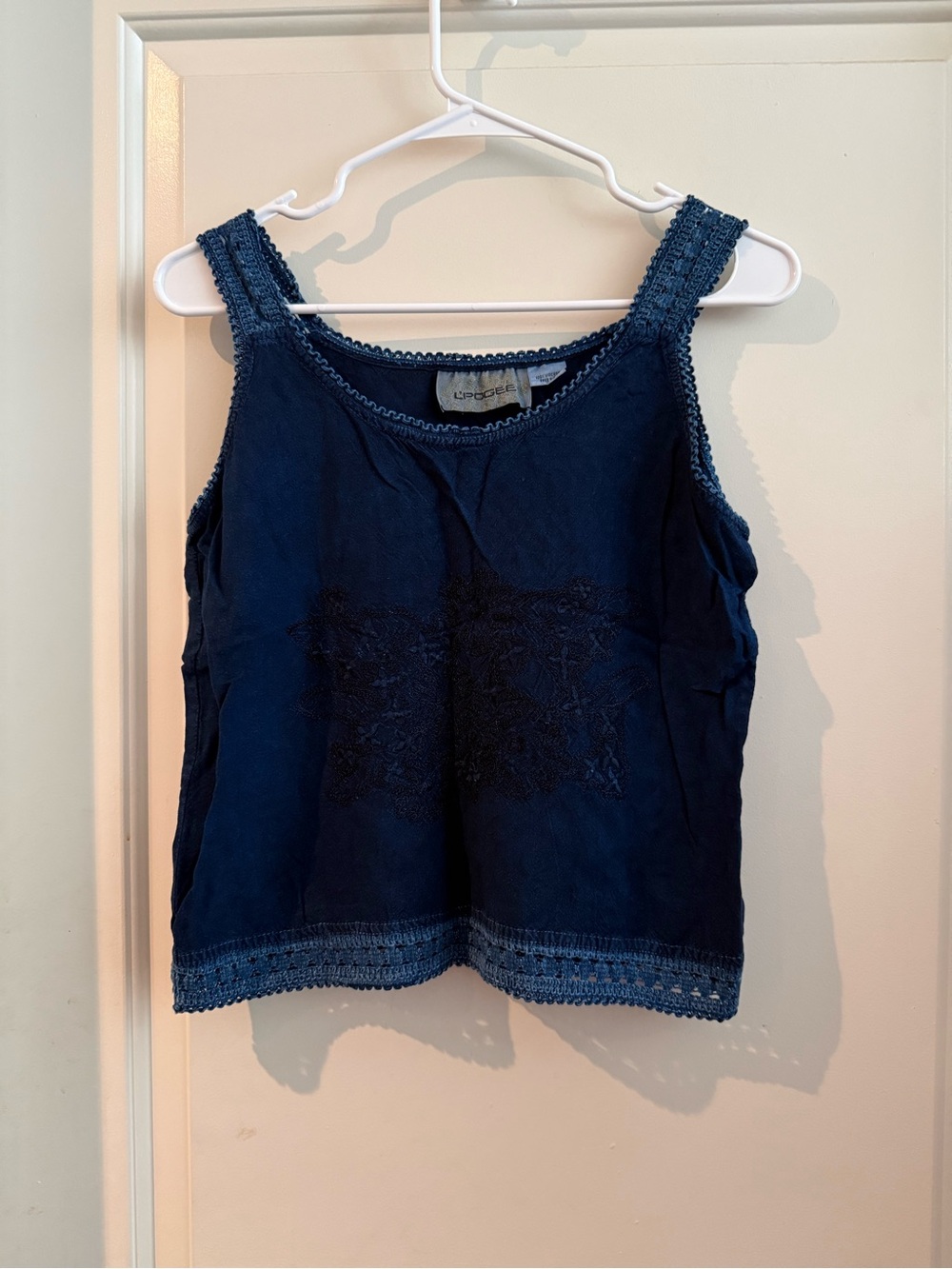 Vintage 90s L’Pogee Embroidered Navy Crochet-Trim Tank Top